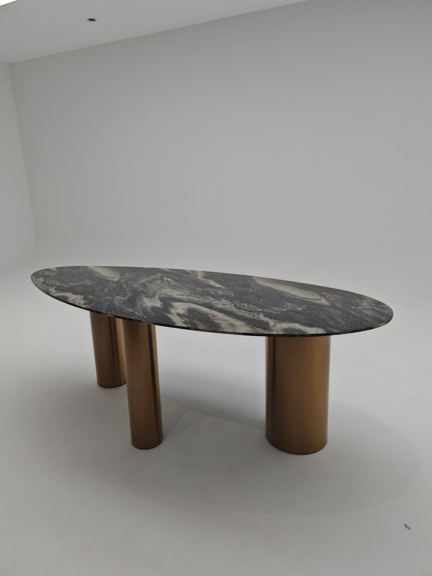 Table à manger en marbre