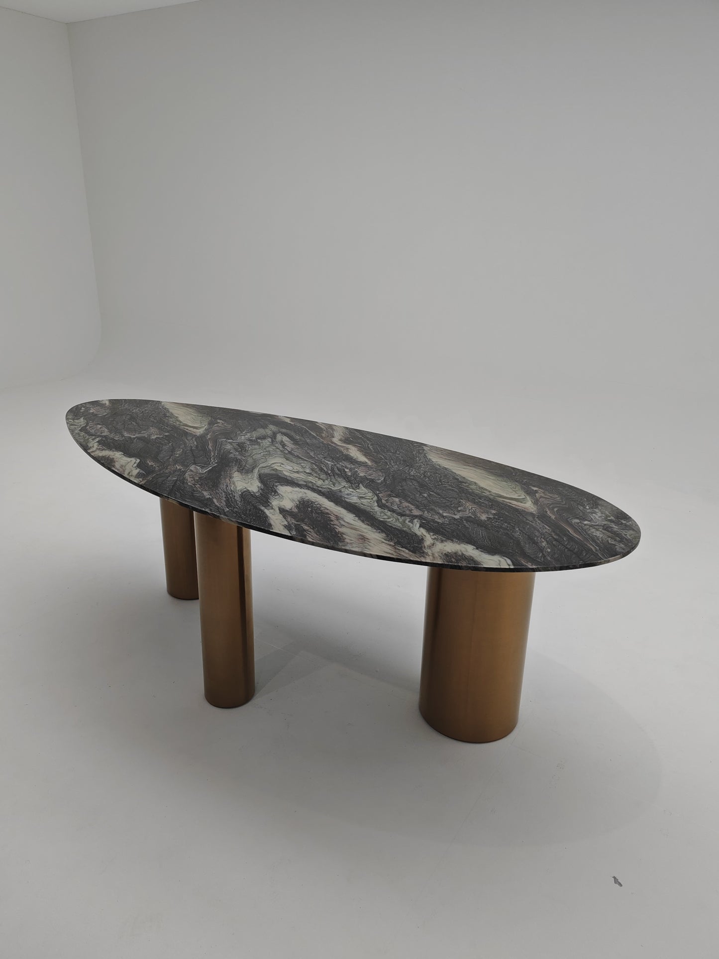 Table à manger en marbre