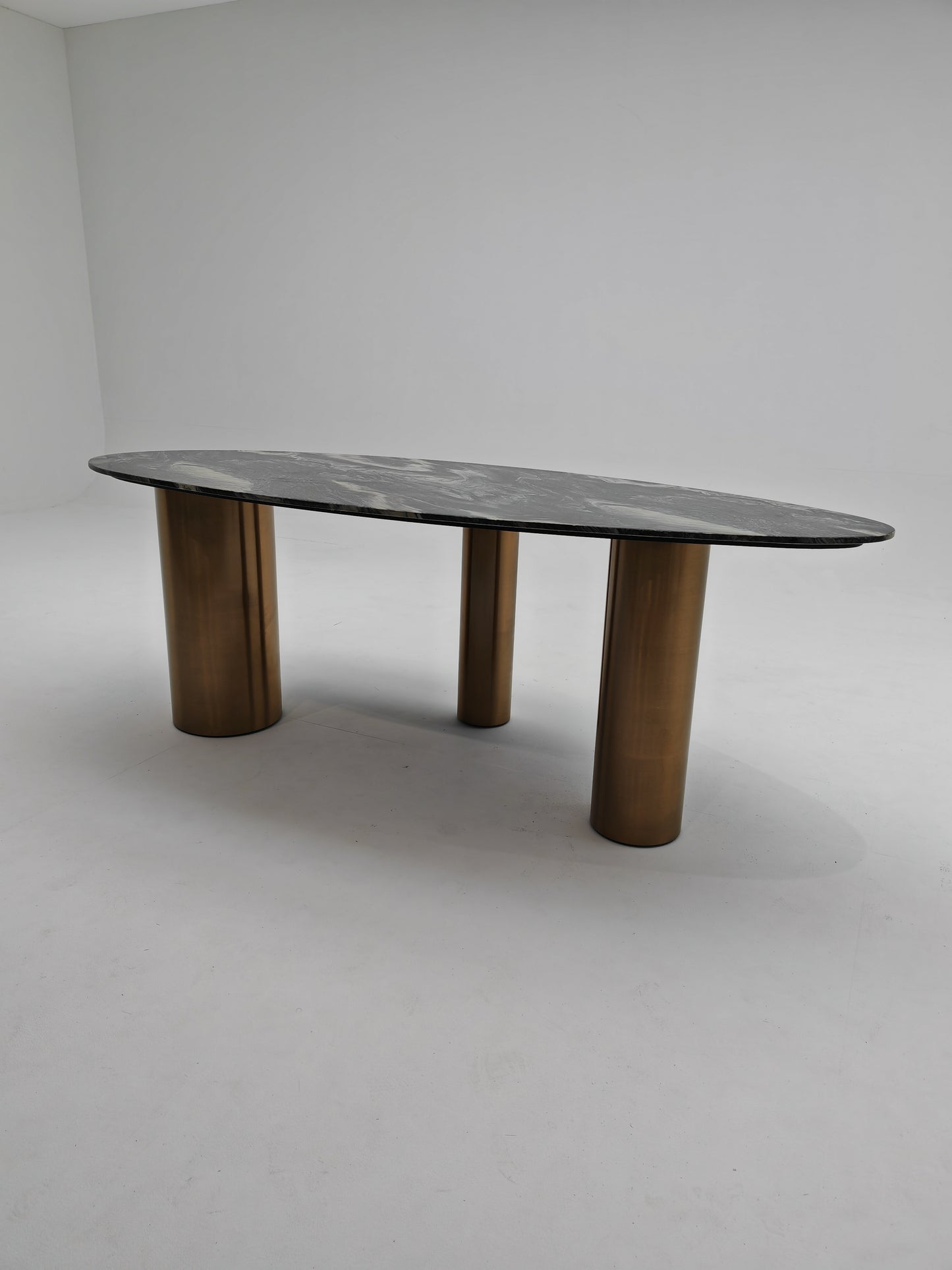 Table à manger en marbre