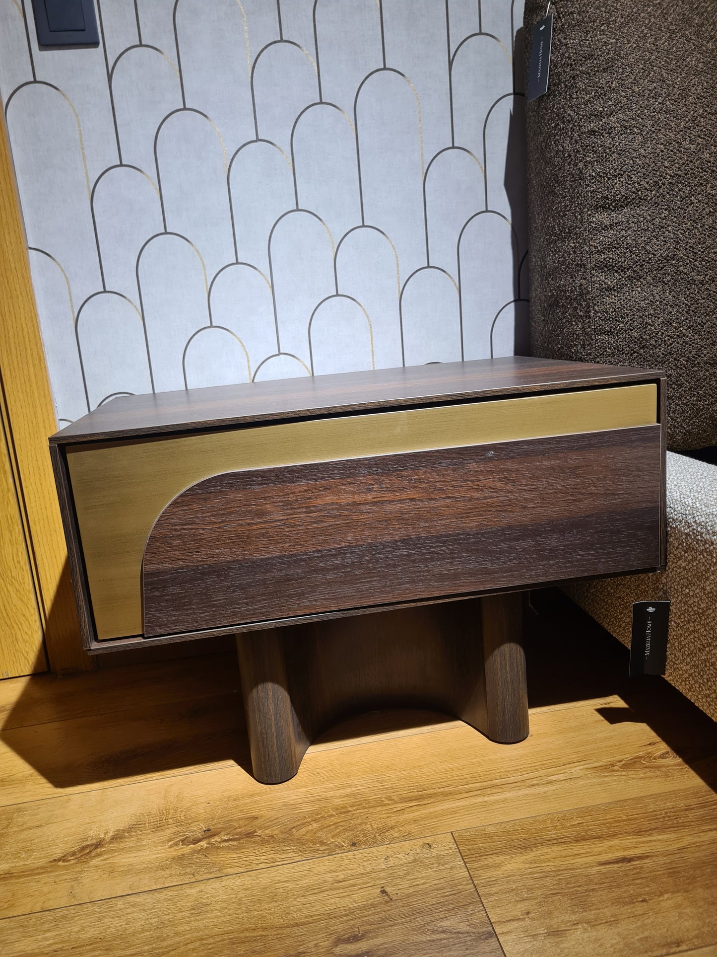 Table de chevet en bois massif