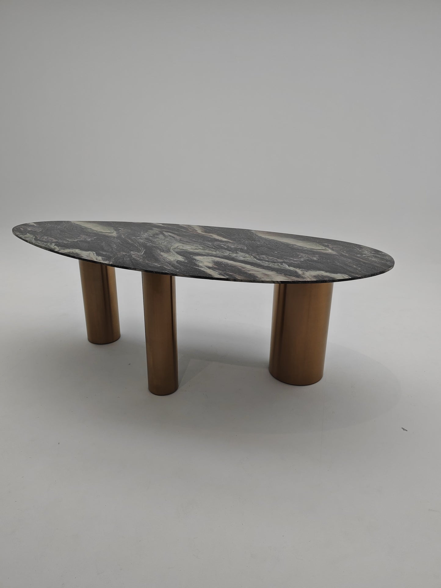 Table à manger en marbre