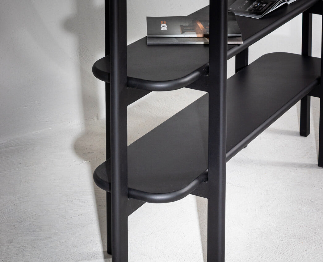 Bibliothèque en bois noir