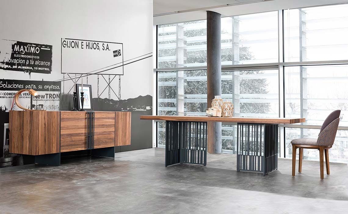 Buffet en noyer et acier inoxydable