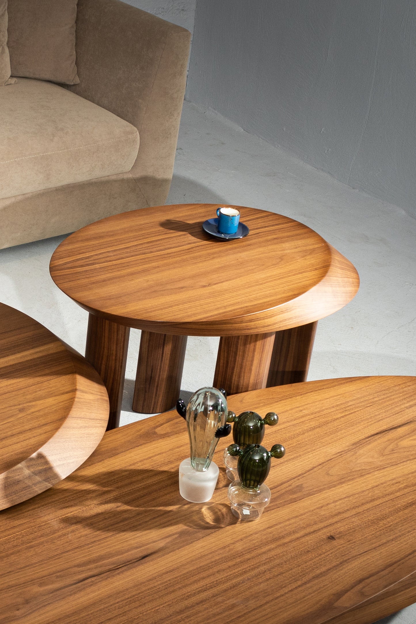 Table d'appoint Mission en Noyer Américain