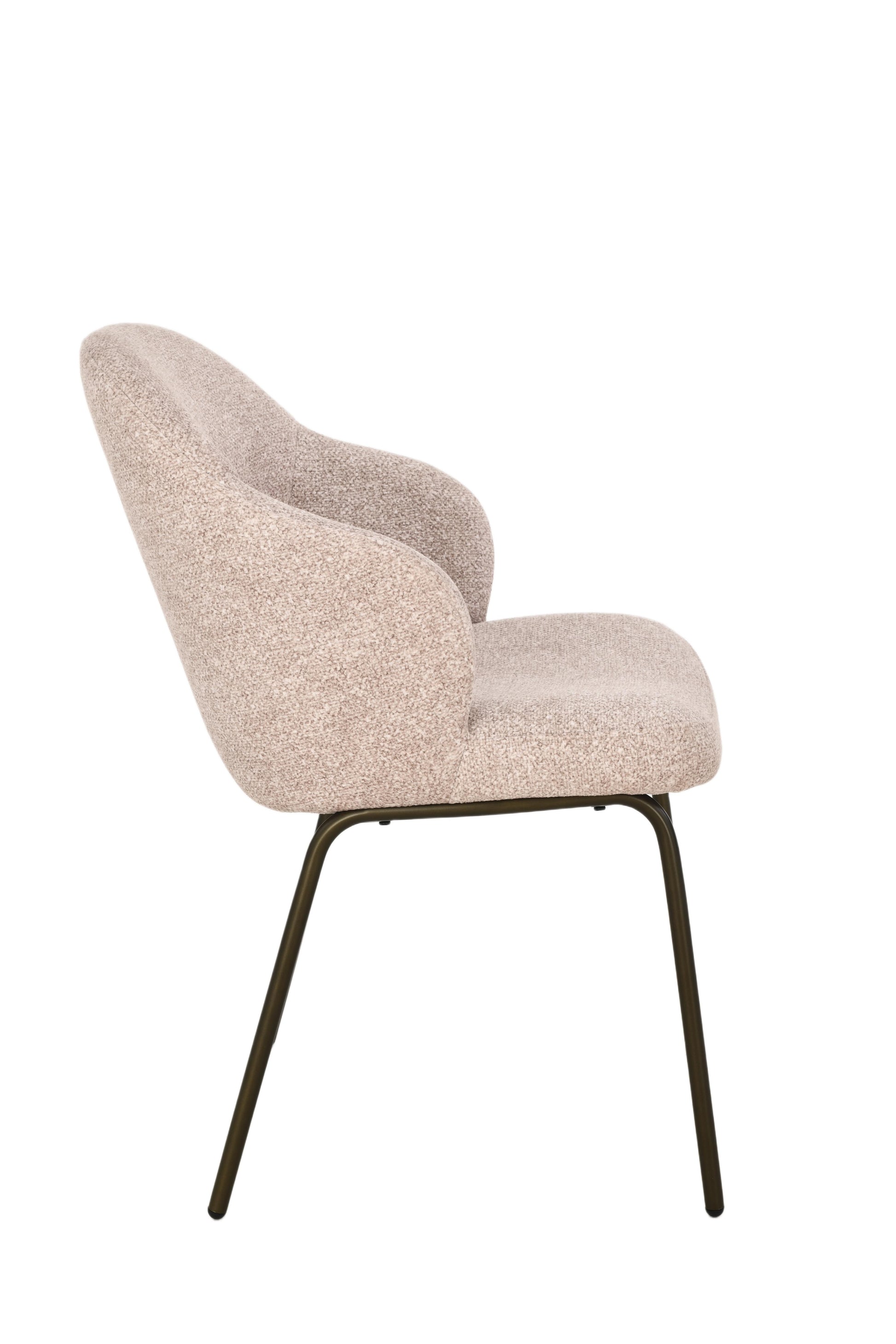 Chaise moderne avec assise et dossier rembourrés en tissu beige, pieds métalliques fins, design contemporain et confortable.