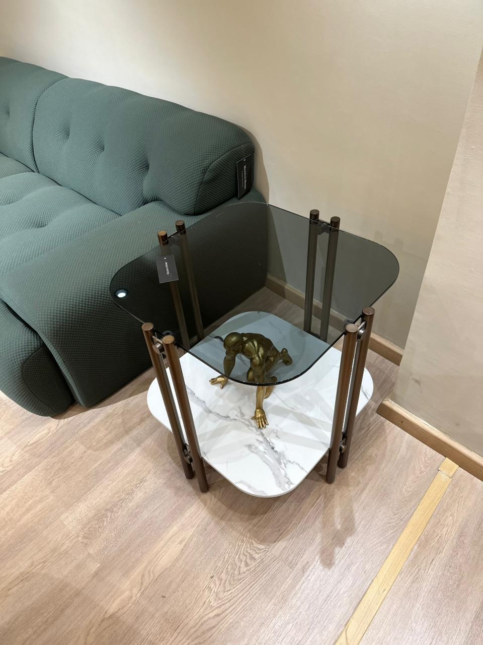 Table d'appoint 