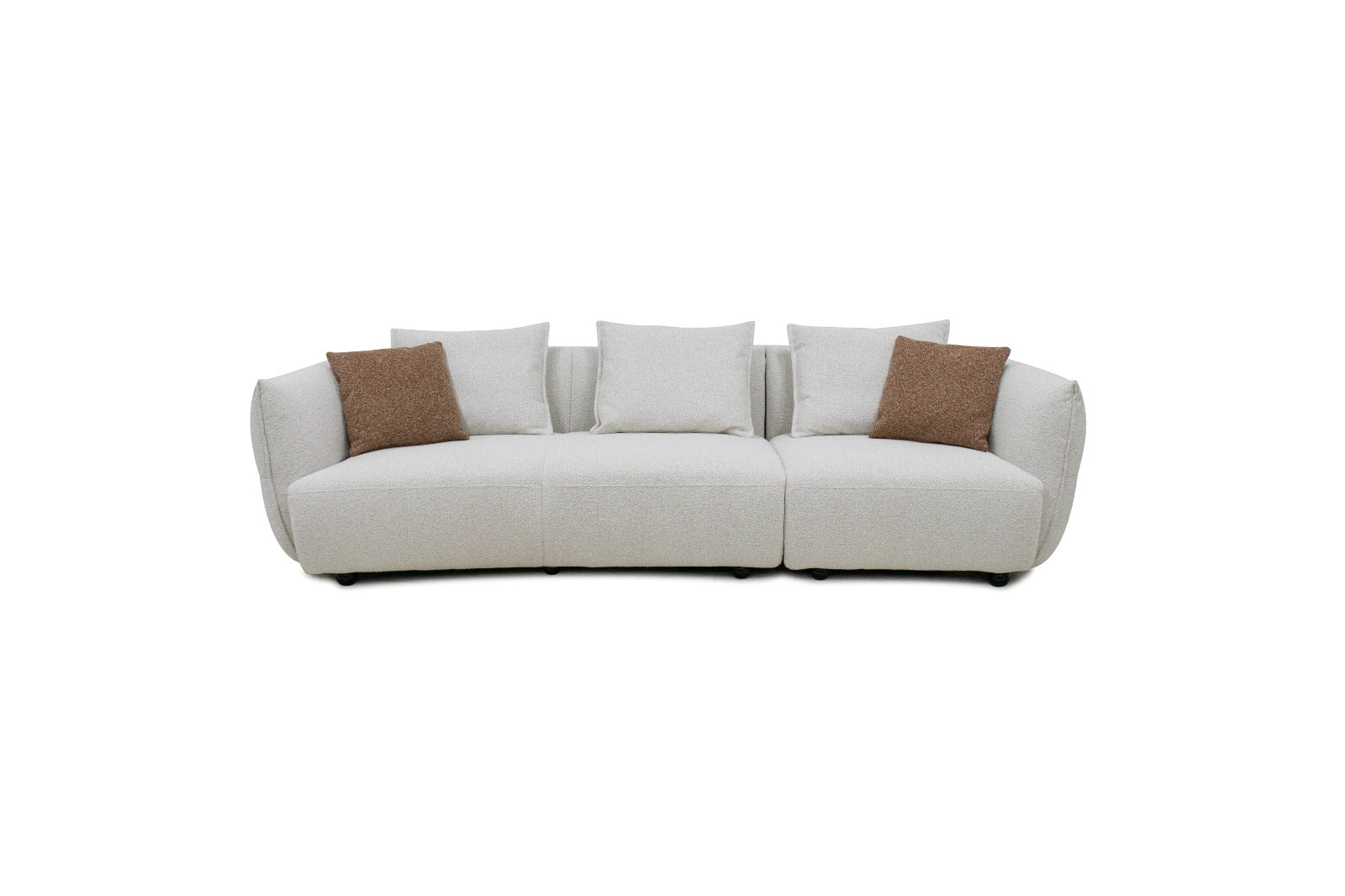 Ensemble de salon moderne composé d'un canapé 3 places, d'une méridienne et d'un fauteuil au design contemporain avec lignes arrondies et assises confortables.