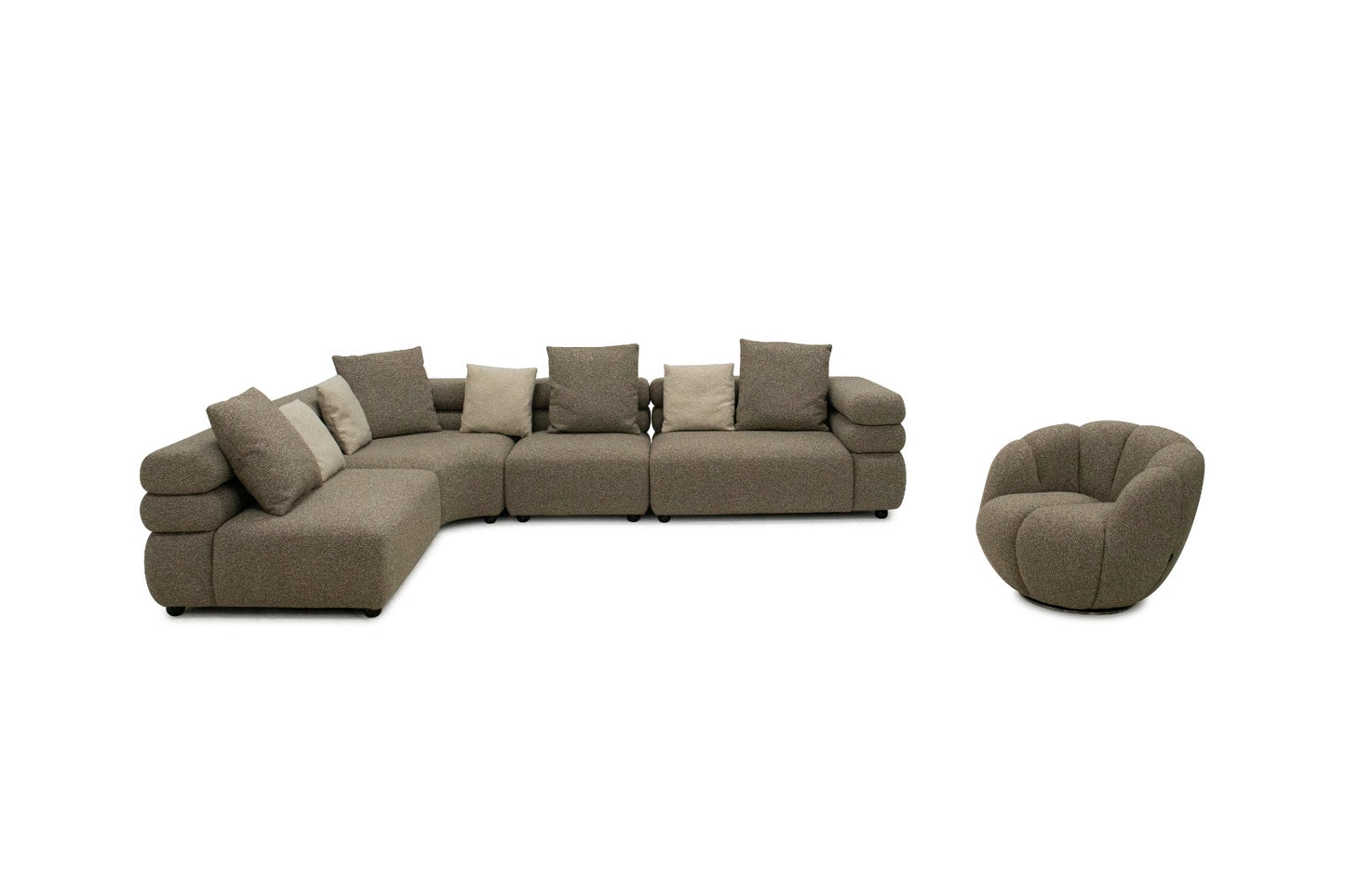 Canapé modulable beige en tissu texturé, avec assises profondes et coussins moelleux, dans un salon moderne et élégant