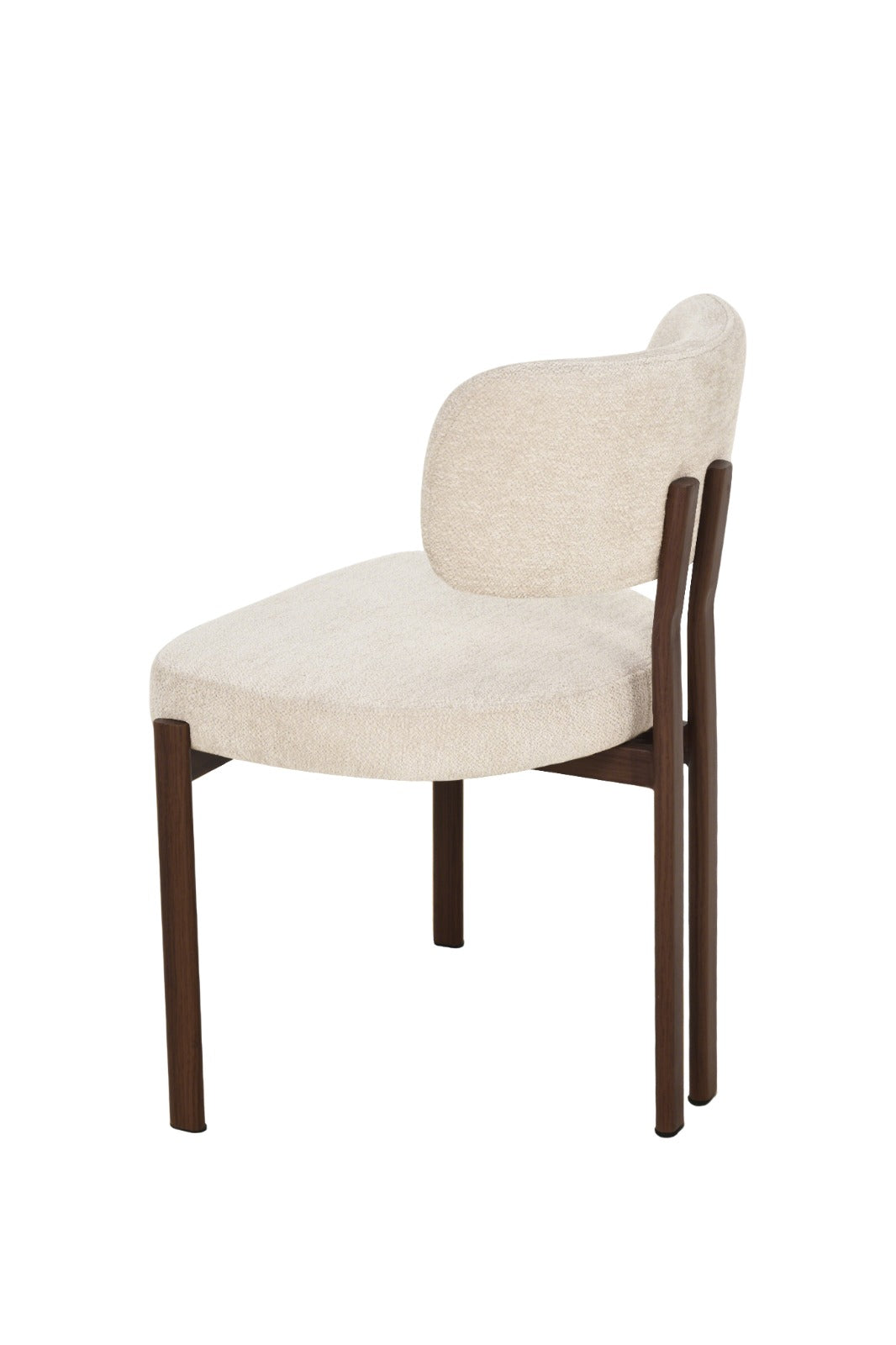 Chaise contemporaine avec assise rembourrée, dossier arrondi et structure en bois.