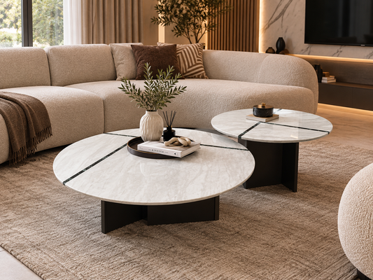tables basses modernes en marbre avec lignes décoratives vertes 