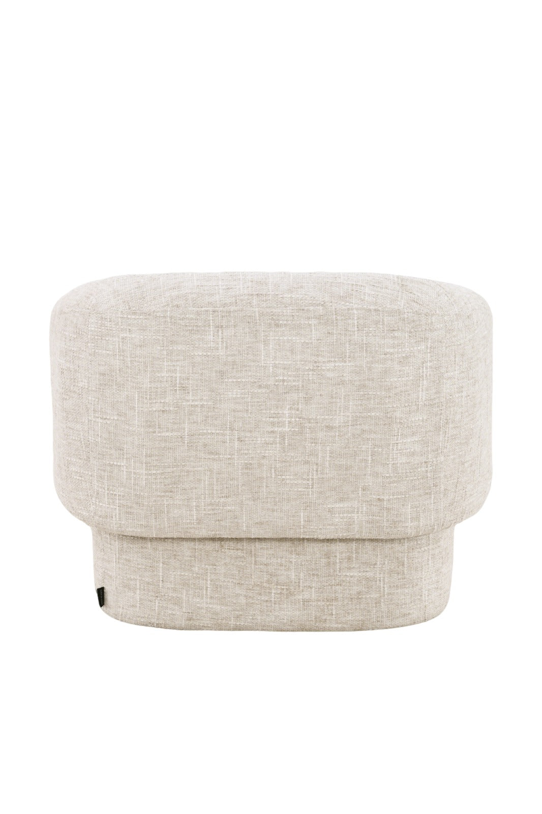 Bergère élégante au design arrondi avec assise confortable et dossier enveloppant, idéale pour un intérieur moderne et raffiné.