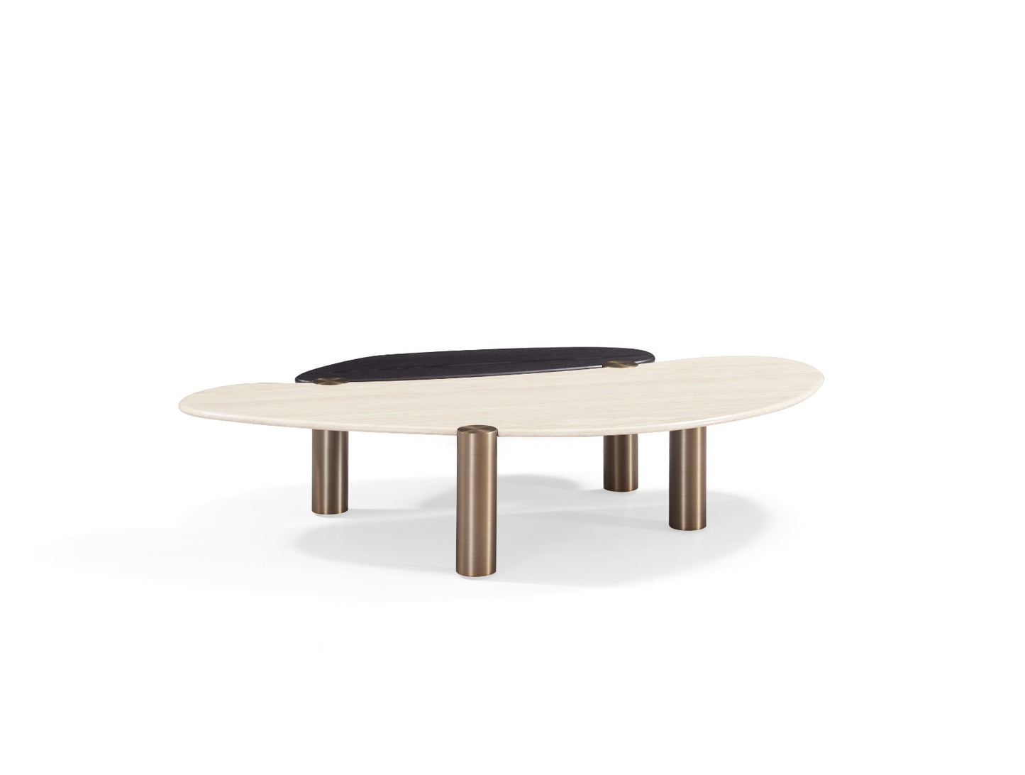 Table basse Oklahoma au design organique avec plateau aux formes arrondies, second plateau décoratif et pieds cylindriques en métal.