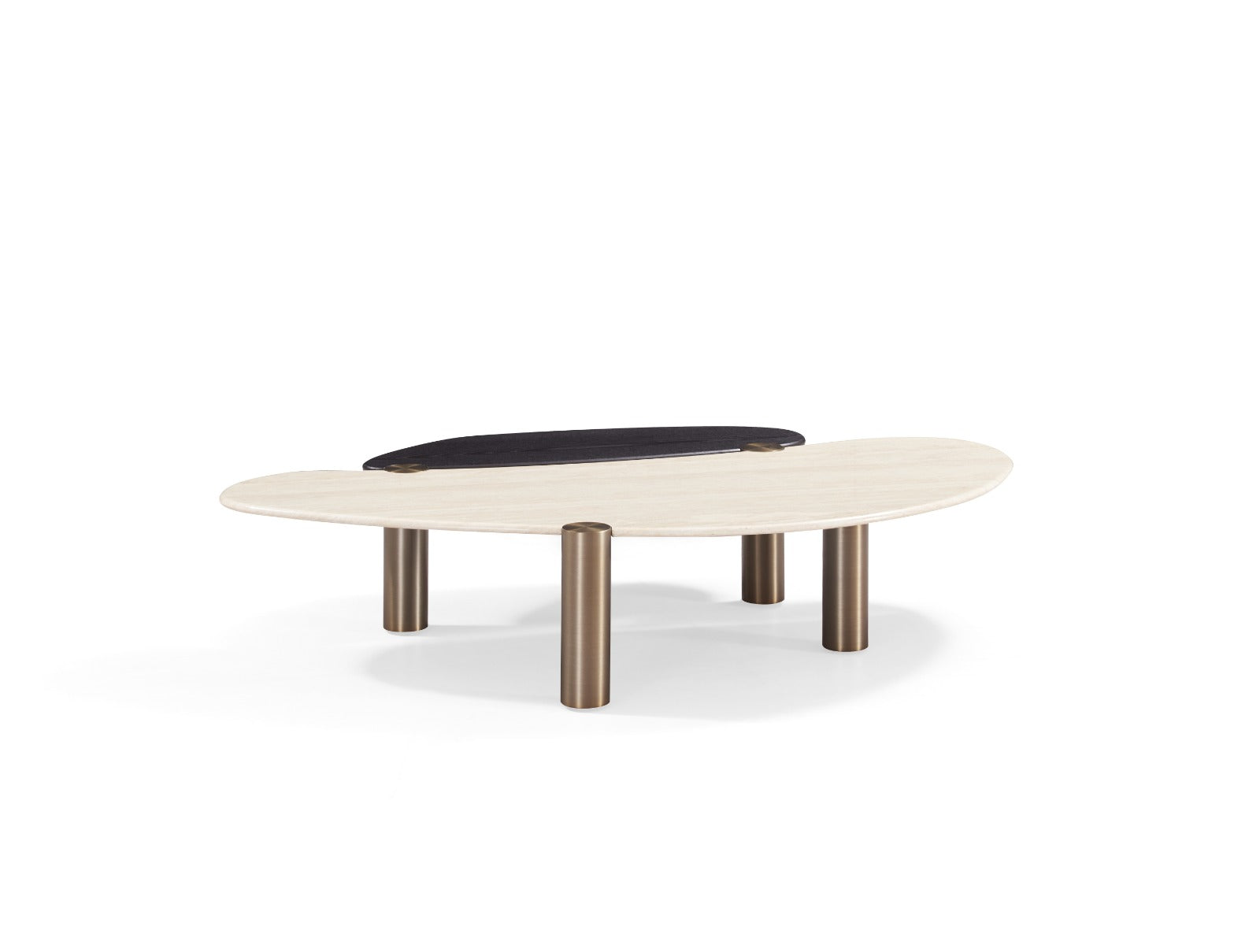 Table basse Oklahoma au design organique avec plateau aux formes arrondies, second plateau décoratif et pieds cylindriques en métal.